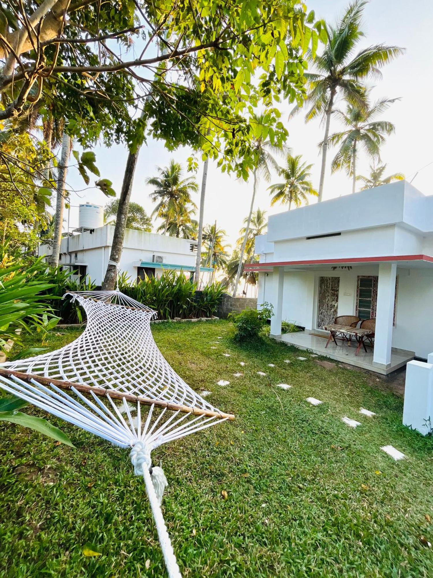 Point Break Varkala Buitenkant foto
